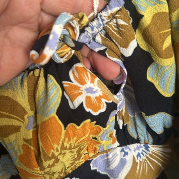 L* SPACE Daphne crop top L $154 - Picture 7 of 10